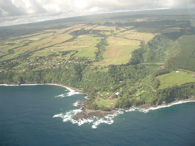 ハワイ　ヘリツアー　上空から見たハワイ島